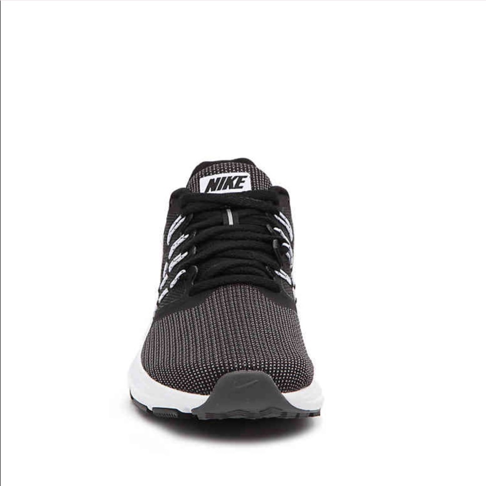 NIKE Run Swift running shoe. - Picture 2 of 7